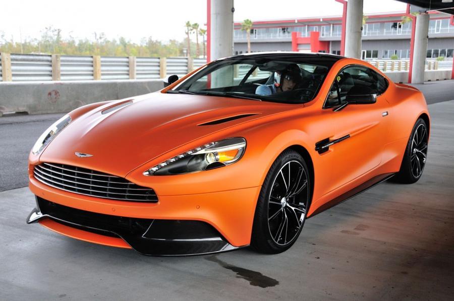  Aston Martin Vanquish 2012 года  (NA) (фото 110 из 182)